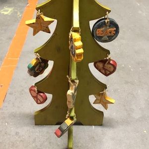 20” tall wood peace tree with ornaments